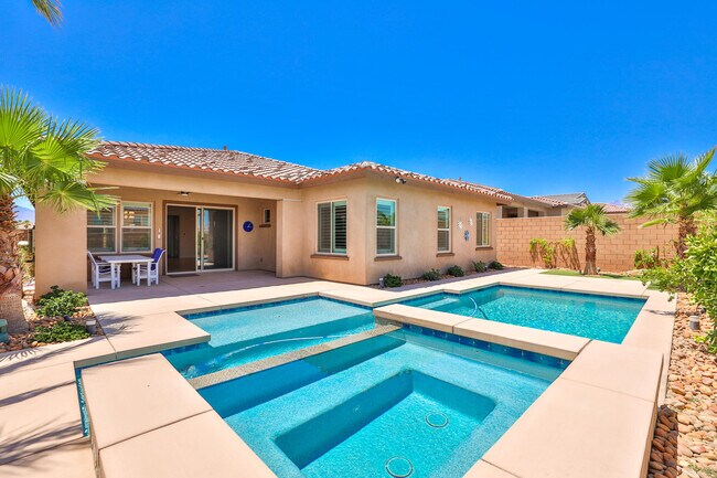 Building Photo - 74488 Tesla Dr