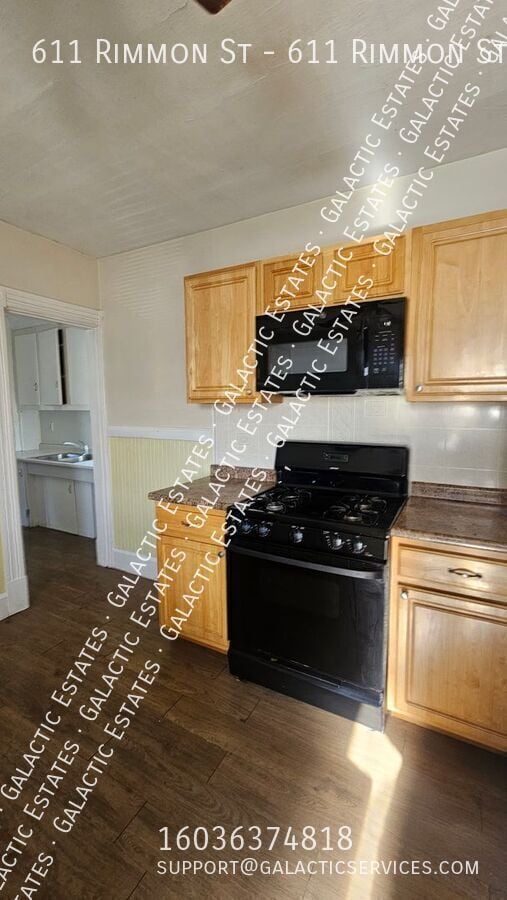 Building Photo - 611 Rimmon St