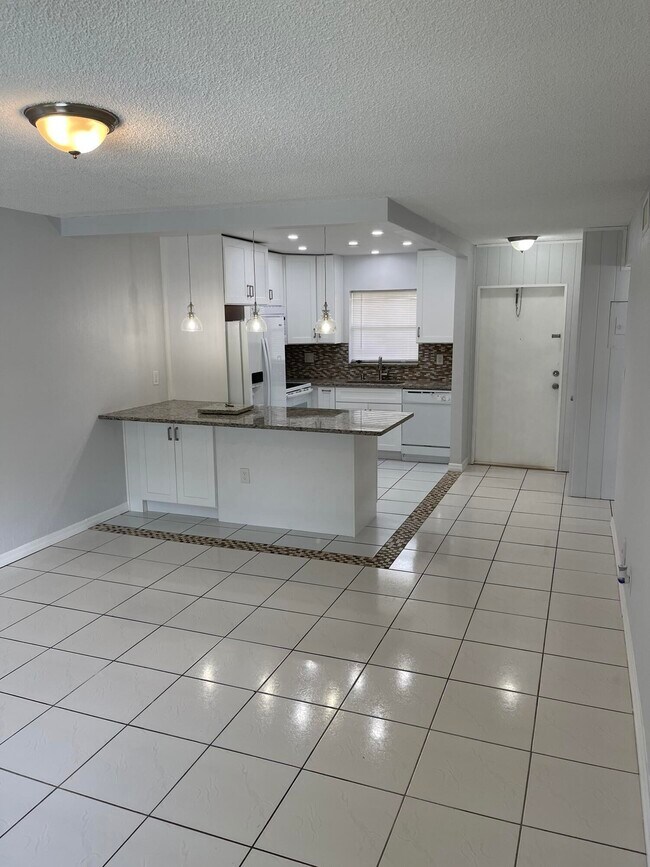 Foto del edificio - 440 SE 2nd Avenue 5 Deerfield Beach Fl 33441