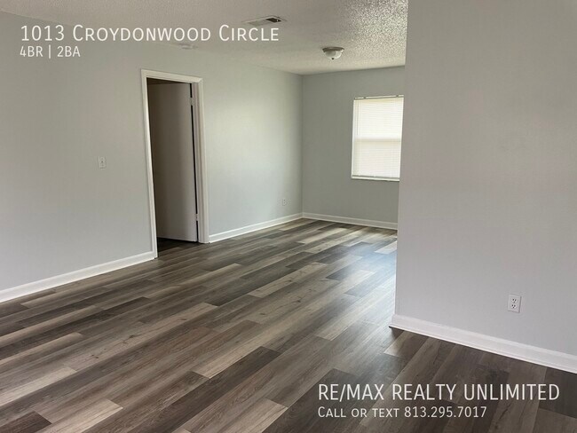 Building Photo - 1013 Croydonwood Cir