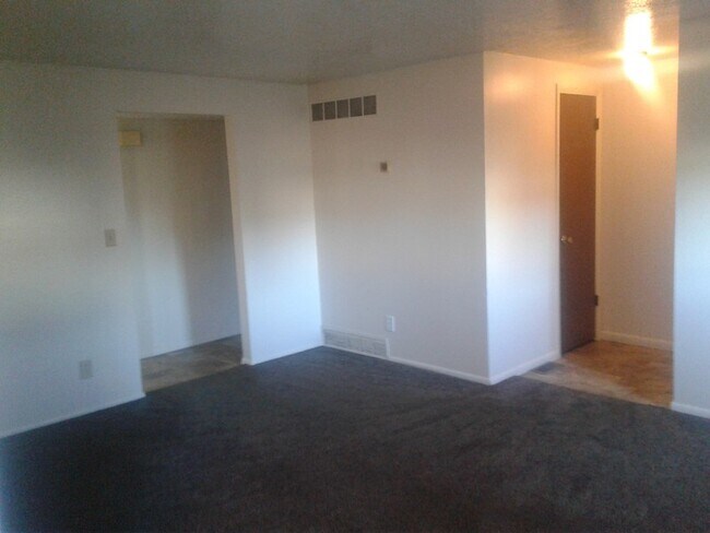 Foto del edificio - 1439 W 1650 N