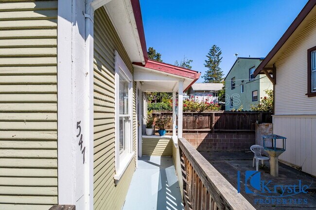 Foto del edificio - 547 Porter St