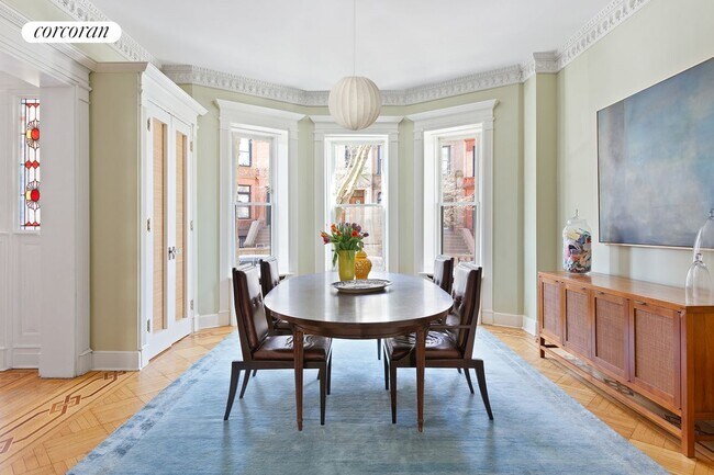 Building Photo - 627 2nd St