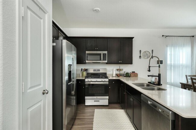 Building Photo - 13800 Tordillo Dr