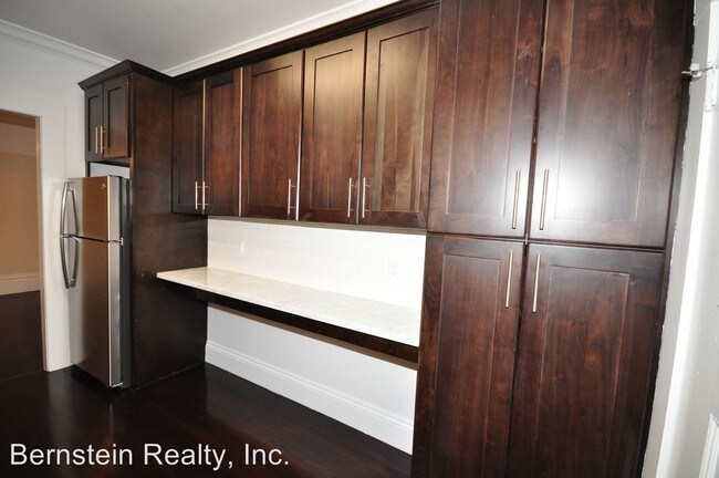 Building Photo - 936 Leavenworth St