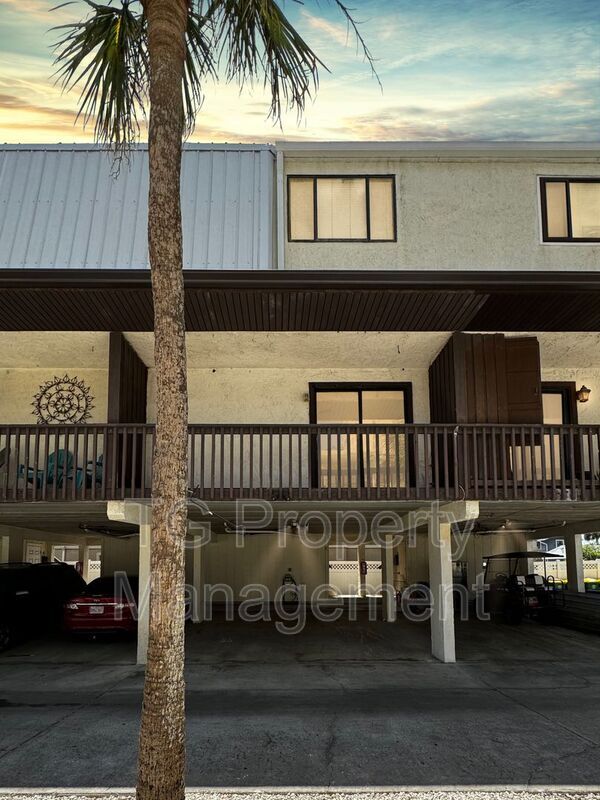 Foto del edificio - 121 13th Ave S