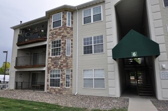 Building Photo - 12293 W Cross Dr