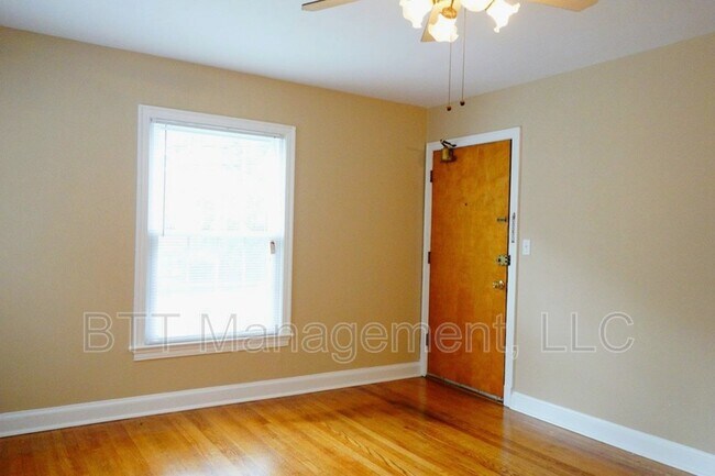Foto del edificio - 8406 Greenwood Ave