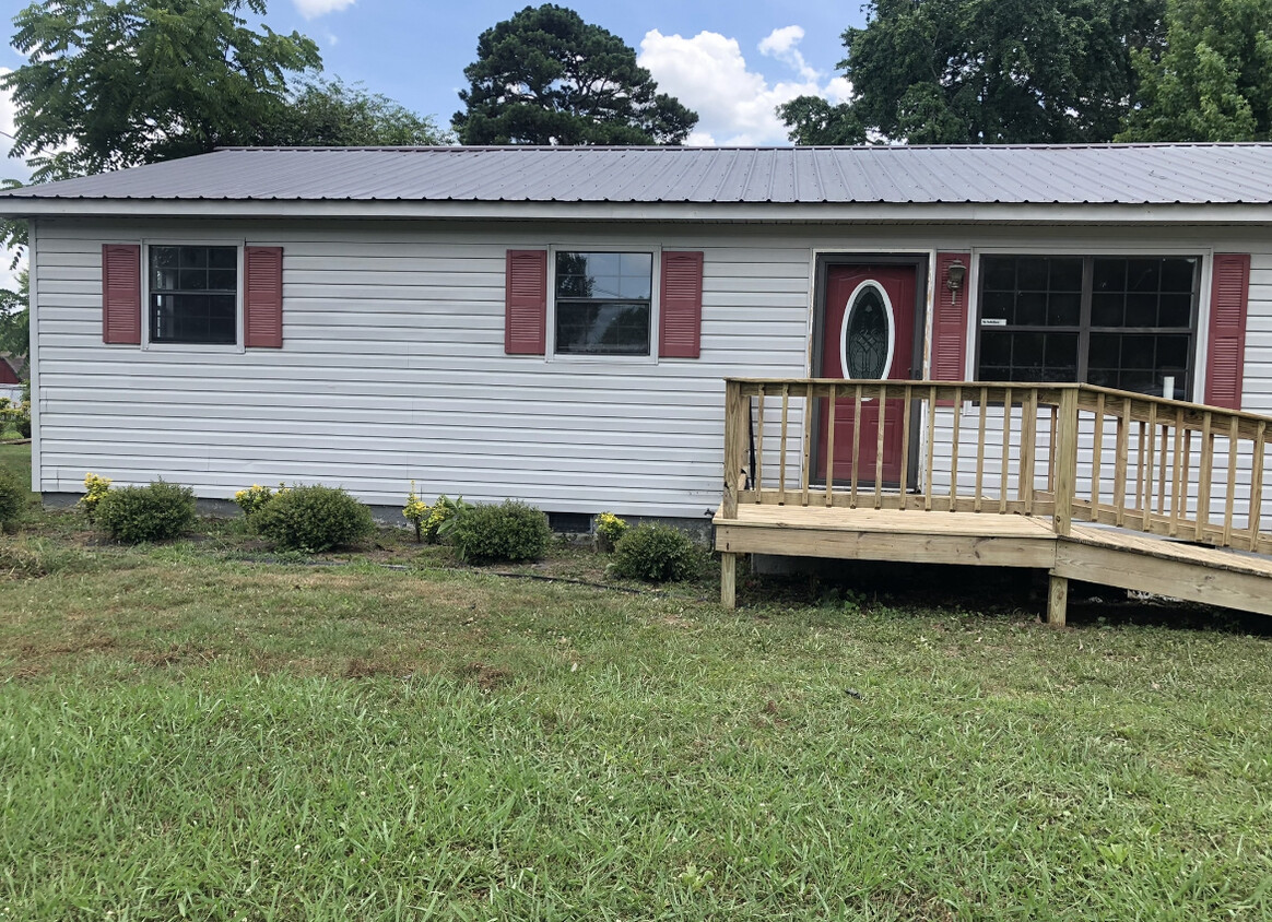 Front - 97 Mitchell Dr