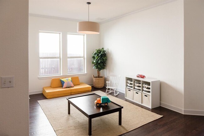 Foto del edificio - 300 Grafton Ln