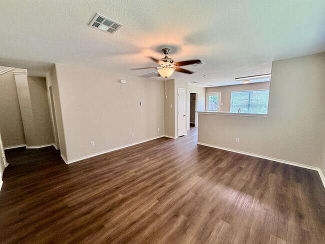 Foto del edificio - 3403 Wickham Ln