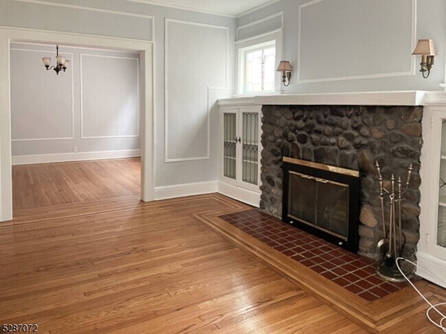 Foto del edificio - 28 Walnut Pkwy