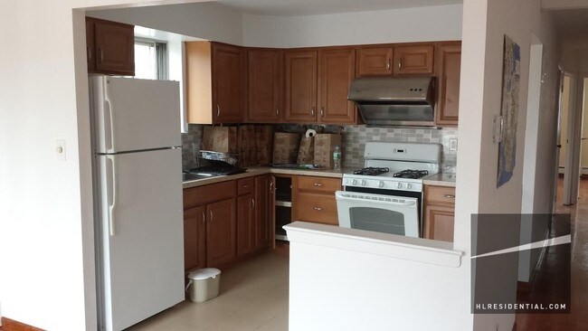 Foto del edificio - 6011 83rd St