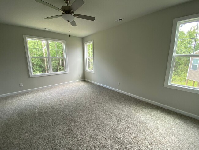 Foto del edificio - 255 Shallowbag Bay Ln