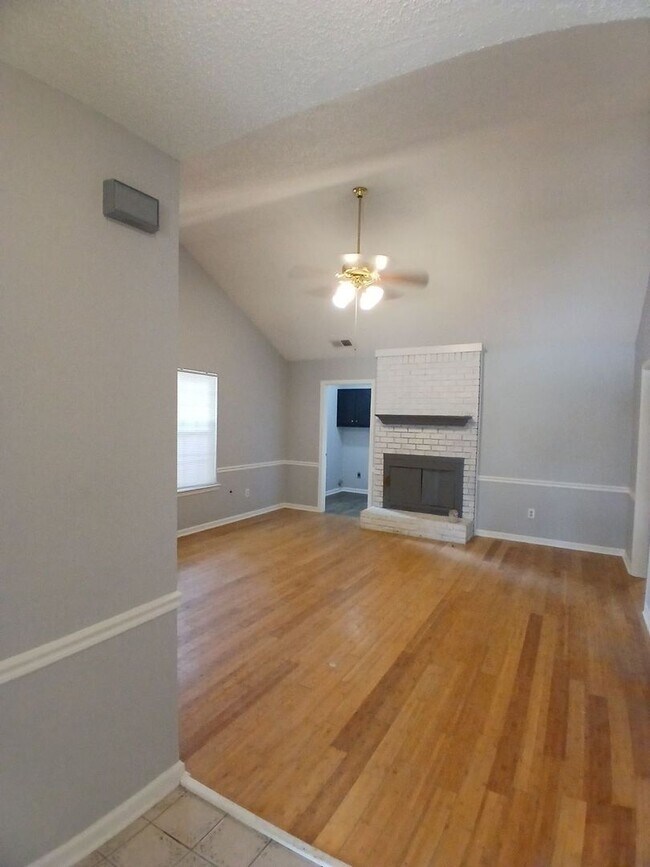 Foto del edificio - Charming 3-bedroom 2 bath home in Bartlett