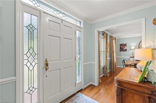 Foto del edificio - Beautiful Updated Home for Rent in New Irv...