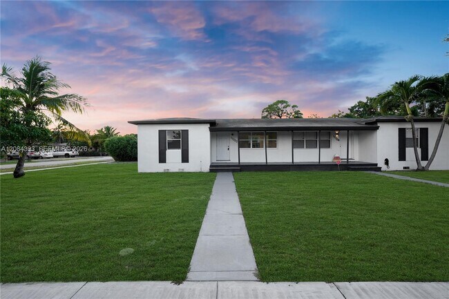 Foto del edificio - 11702 NW 1st Ave
