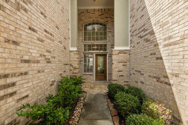 Foto del edificio - 6830 Jasmine Pl