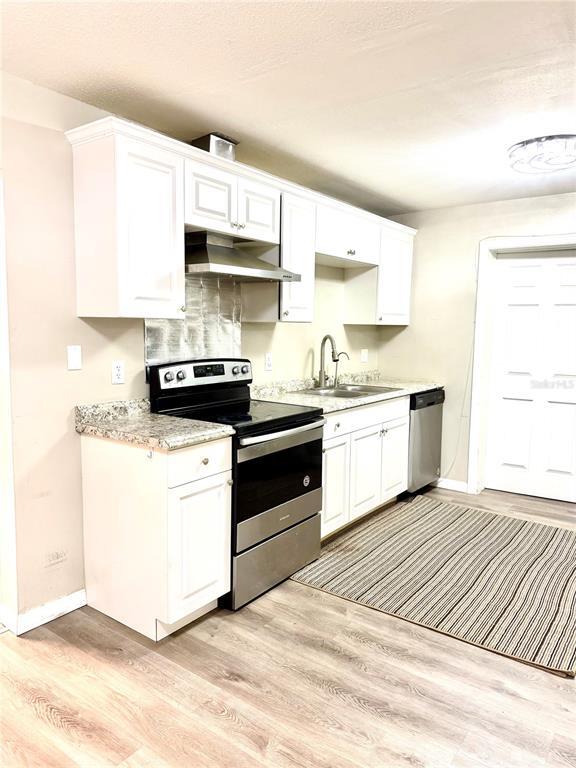 Foto del edificio - 2474 Dianne Dr