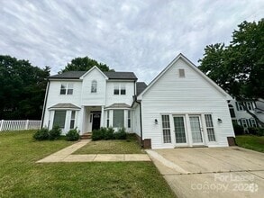 Building Photo - 13809 Stephendale Dr