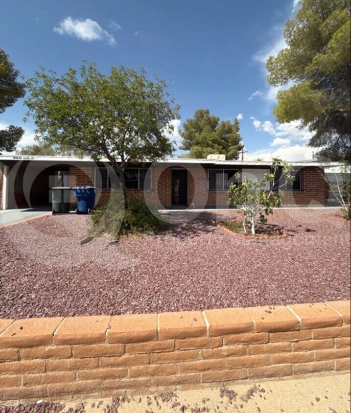 Foto principal - 8175 E 20th St