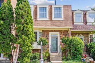 Building Photo - 8258 Cedar Landing Ct