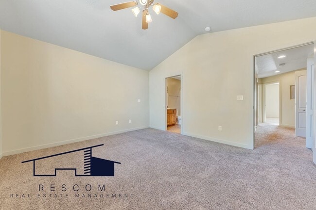 Building Photo - 2042 Evans Cove Loop