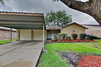 Building Photo - 4313 Lariat Dr