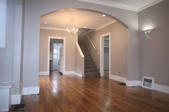 Building Photo - 3 br, 1 bath House - 1836 Thelma Ave SE