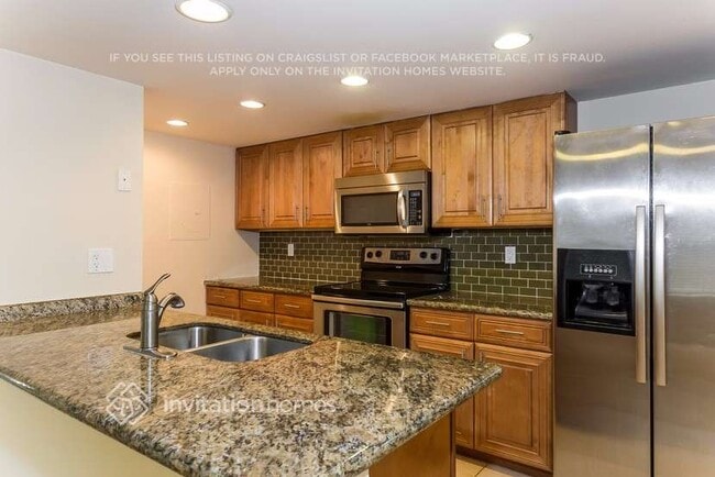 Foto del edificio - 5879 Rambler Rose Way