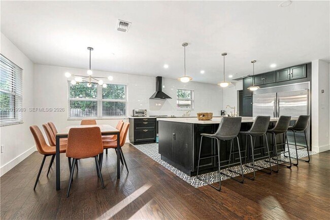 Foto del edificio - 5840 SW 37th Ave