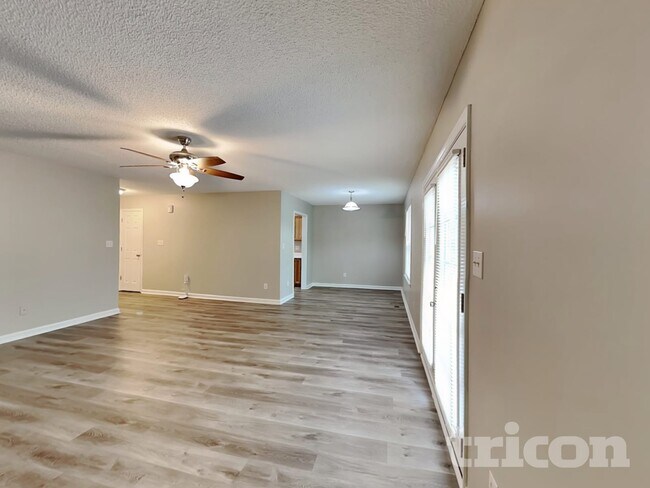 Foto del edificio - 1209 Woodbriar St