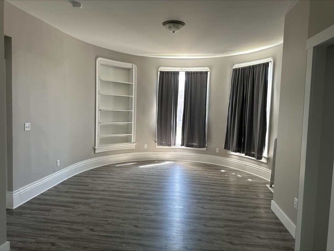 Foto del edificio - Efficiency Unit - Freshly Remodeled