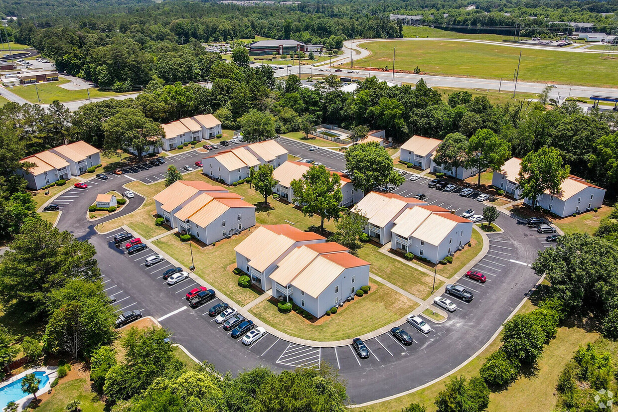 Primary Photo - Shadowood Apartments