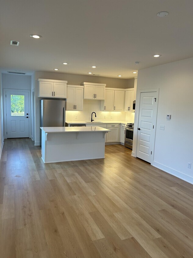 Foto principal - 1623 W Stone St
