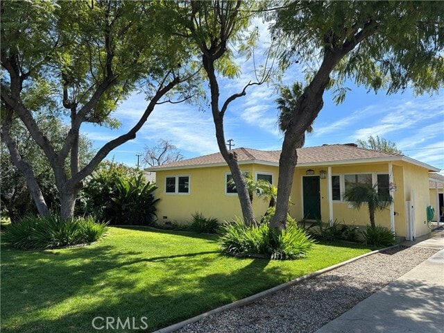 Foto del edificio - 4981 Lincoln Ave