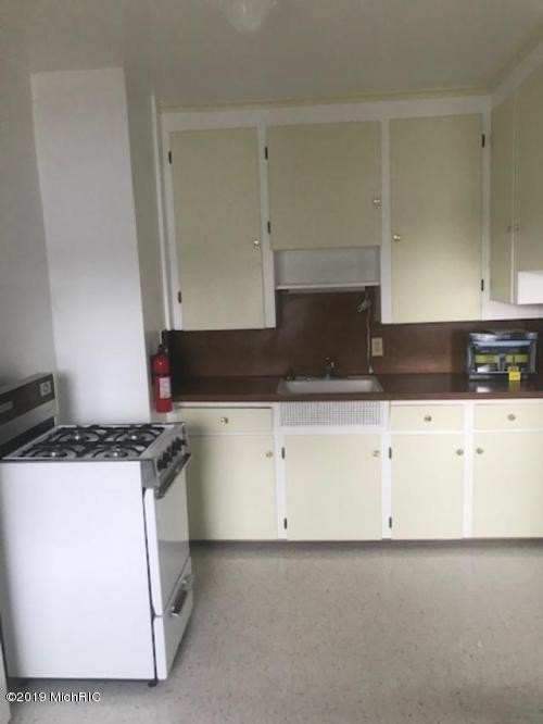 Foto del edificio - 142 N Riverview Dr