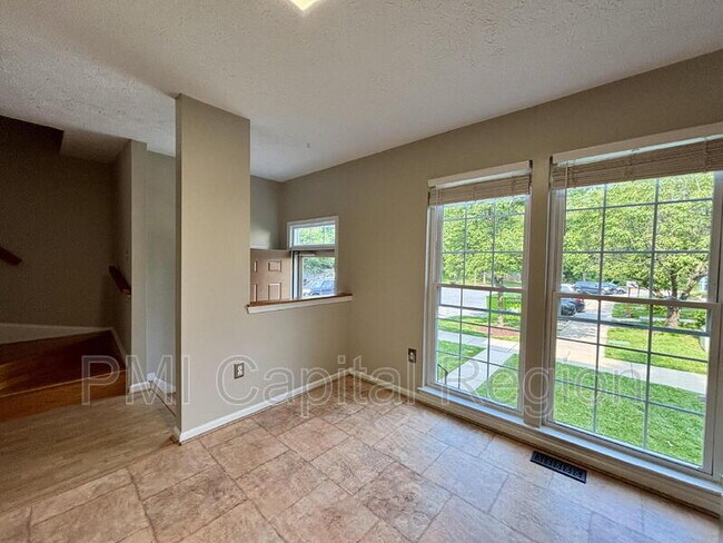 Foto del edificio - 7741 Patuxent Oak Ct