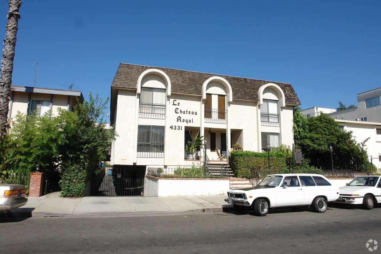 Primary Photo - 4331 Ventura Canyon Ave