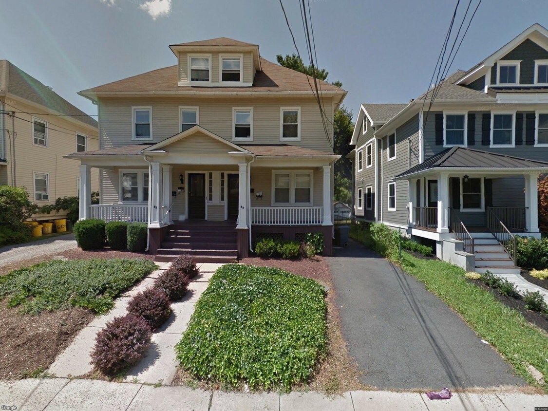 Primary Photo - 64 Wiggins St