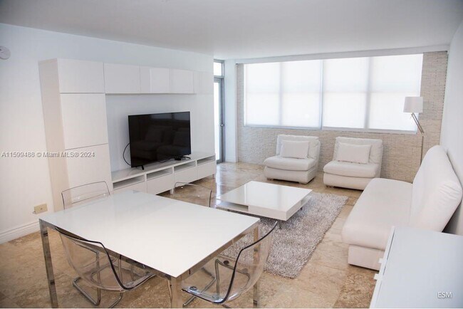 Foto del edificio - 6039 Collins Ave