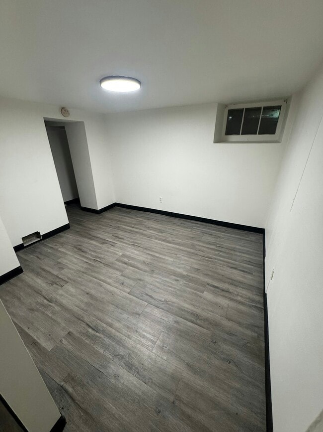 Building Photo - 1213 Quincy St