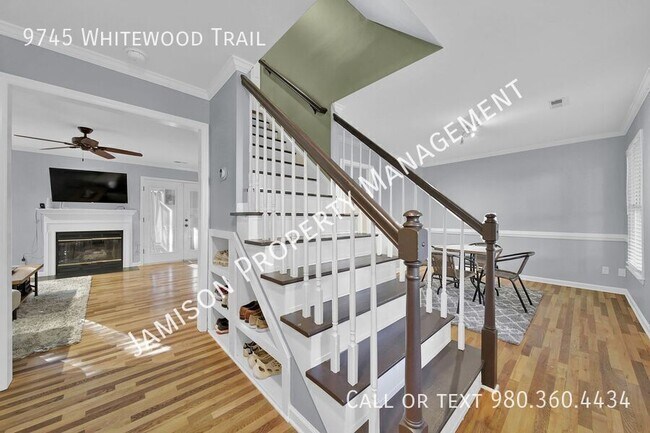 Foto del edificio - 9745 Whitewood Trail