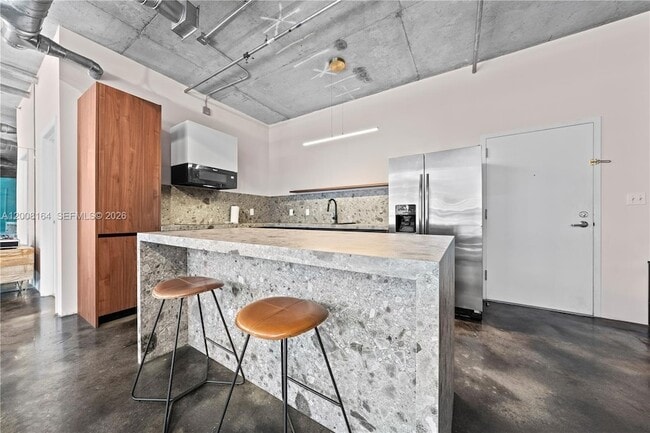 Foto del edificio - 444 NE 30th St