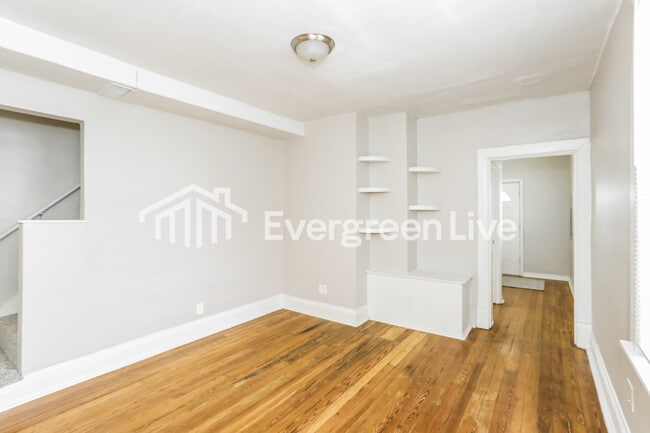 Foto del edificio - 1800 Bising Ave