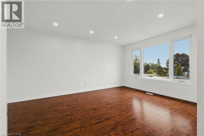 Building Photo - 310 Southill Dr