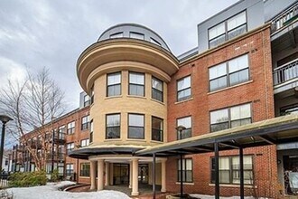 Building Photo - 110 Cypress St