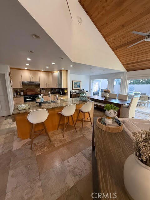 Building Photo - 377 Magnolia Dr