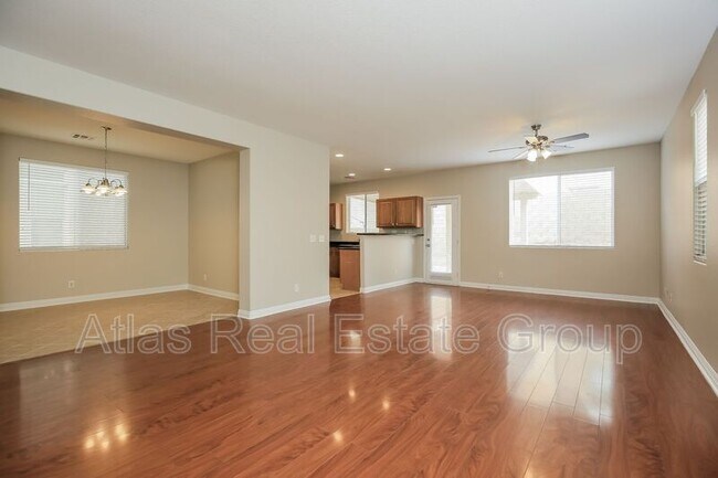 Foto del edificio - 9094 Wine Cellar Ave