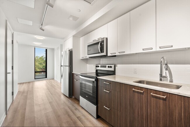Foto del edificio - 280 Western Ave